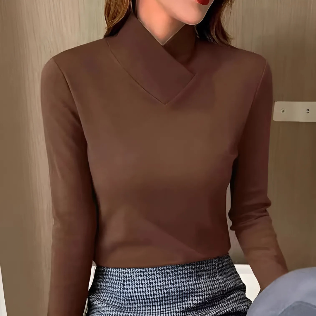 Riley | Elegant Turtleneck Fit