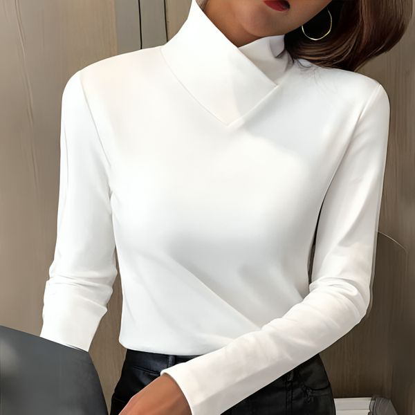 Riley | Elegant Turtleneck Fit