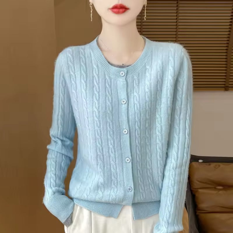 Samantha - Comfortable Cardigan