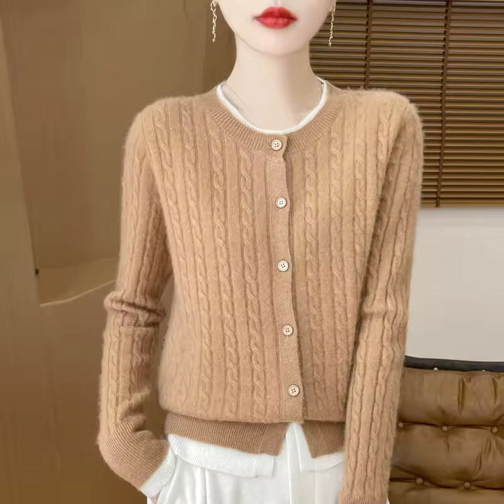 Samantha - Comfortable Cardigan